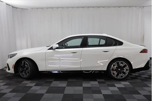 2025 BMW i5 xDrive40