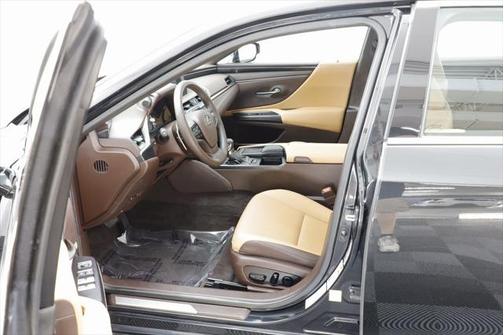 2021 Lexus ES 250 Base
