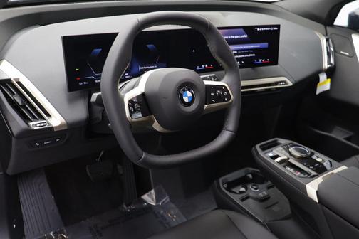 2026 BMW iX xDrive60