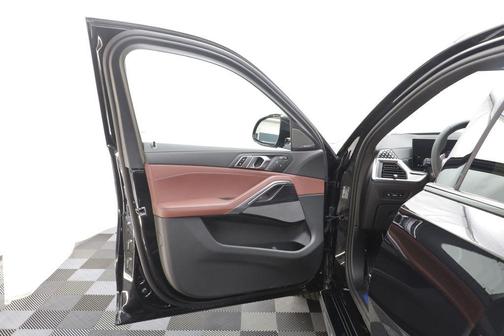 Black Sapphire Metallic 2027 BMW X6 xDrive40i