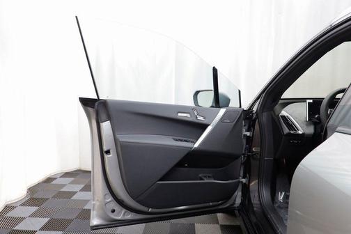 2026 BMW iX xDrive60