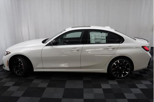 2025 BMW 330 i xDrive