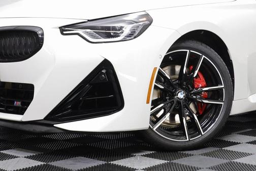 2025 BMW M240 i xDrive