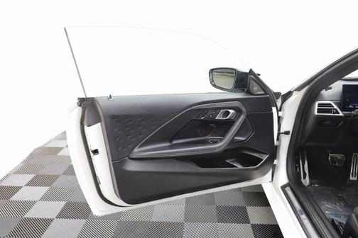 2025 BMW M240 i xDrive