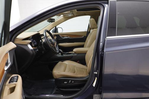 2018 Cadillac XT5 Platinum