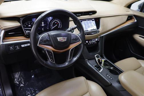 2018 Cadillac XT5 Platinum