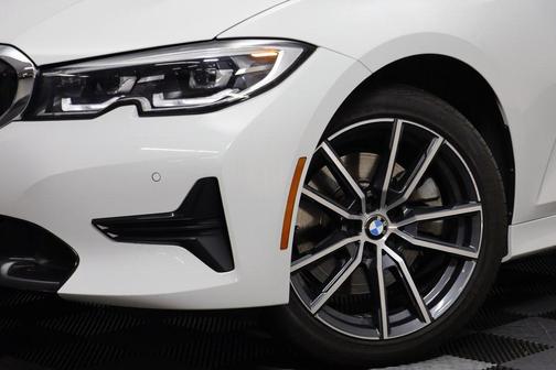 2020 BMW 330 i xDrive