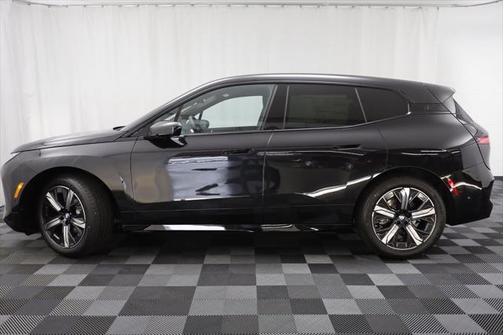 2026 BMW iX xDrive45