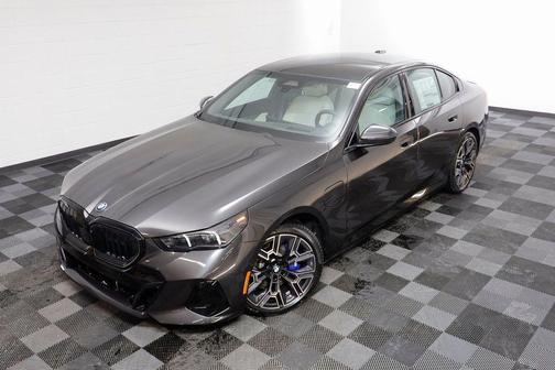 2026 BMW 550e xDrive