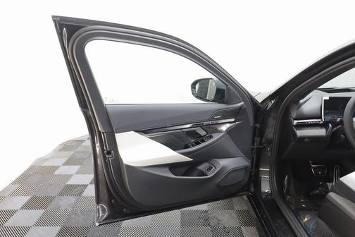 2026 BMW 550e xDrive