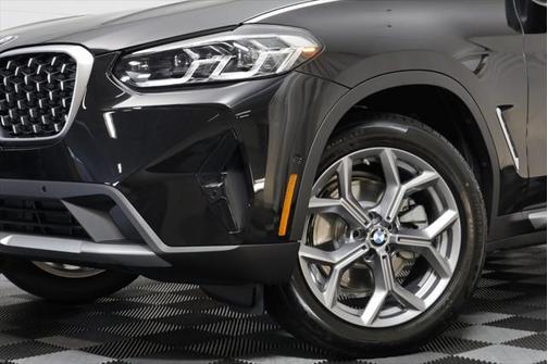 2025 BMW X4 xDrive30i