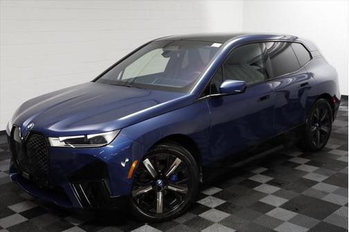 2025 BMW iX xDrive50