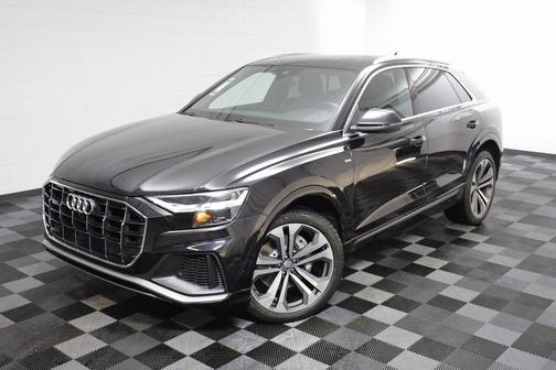 2020 Audi Q8 55 Premium Plus