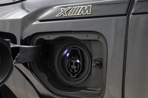 Black Sapphire Metallic 2023 BMW XM