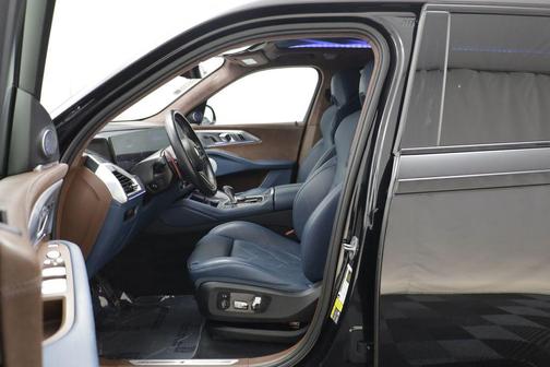 Black Sapphire Metallic 2023 BMW XM