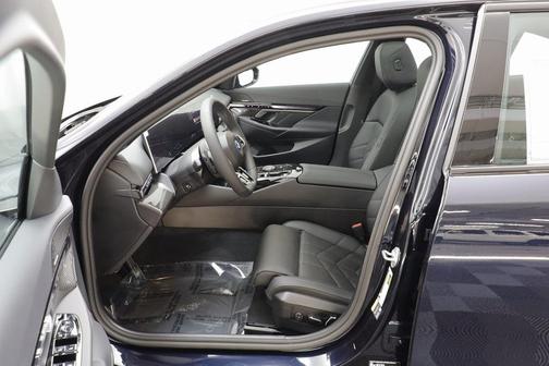 2026 BMW 550e xDrive