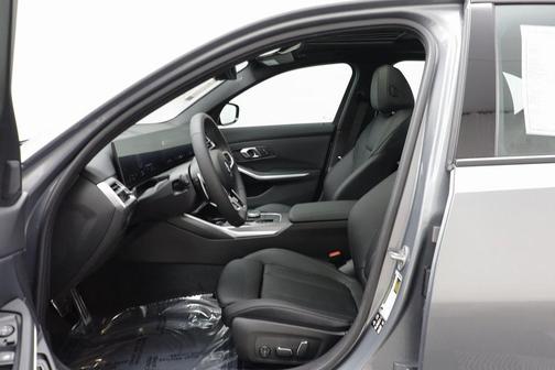 2026 BMW 330 i xDrive