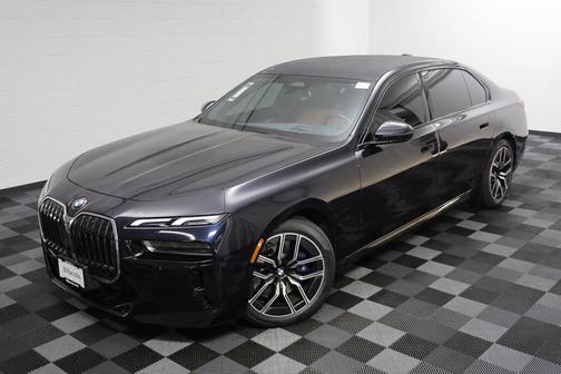 2023 BMW 740 i
