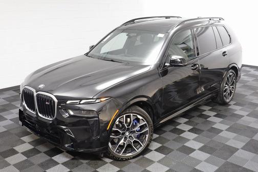 2025 BMW X7 M60i