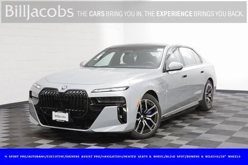 2025 BMW 750e i xDrive