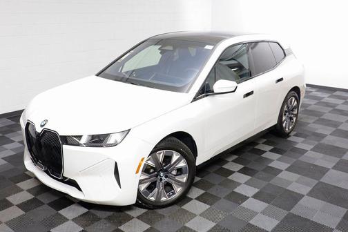 2026 BMW iX xDrive45