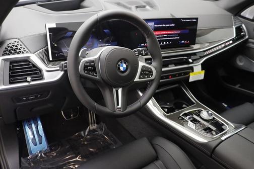 2026 BMW X5 M60i