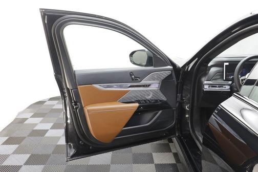 Black Sapphire Metallic 2025 BMW 760 xDrive