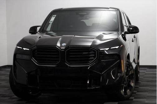2024 BMW XM Base
