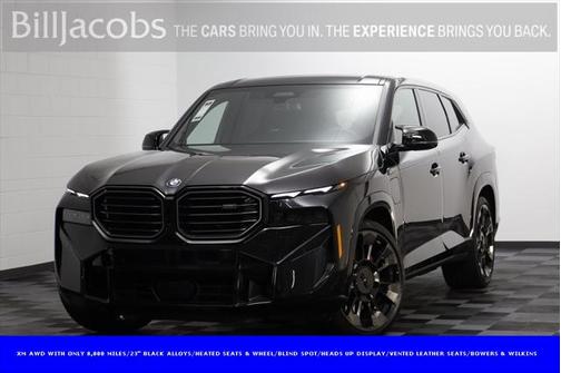 2024 BMW XM Base