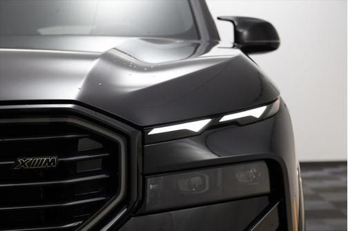 2024 BMW XM Base