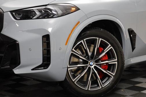 2026 BMW X5 M60i