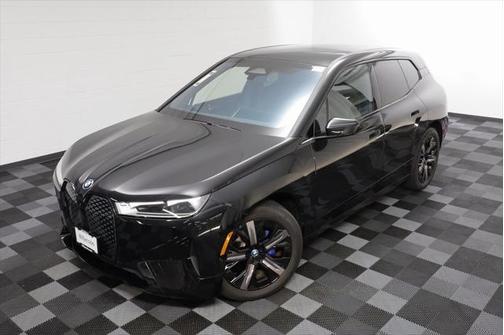 2025 BMW iX xDrive50