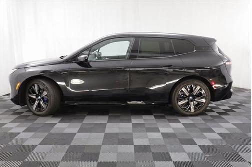 2025 BMW iX xDrive50