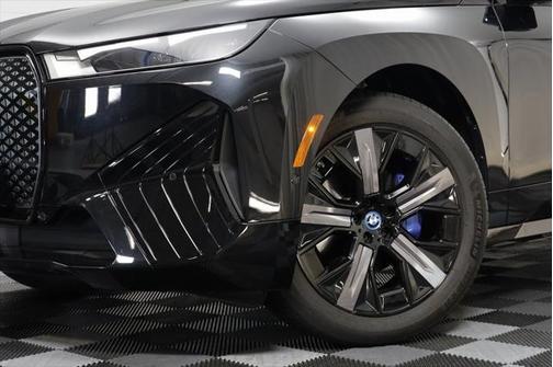 2025 BMW iX xDrive50