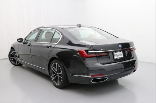 2022 BMW 750 i xDrive