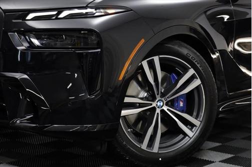 2026 BMW X7 M60i