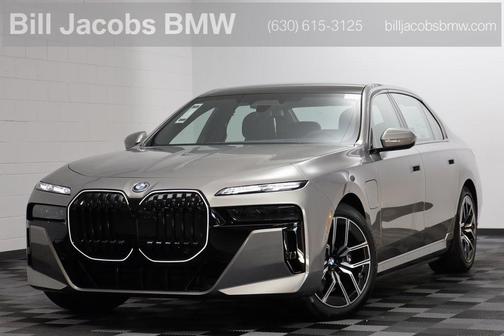 2026 BMW 750e i xDrive