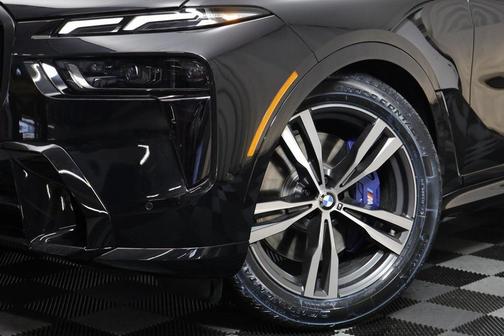 2026 BMW X7 M60i
