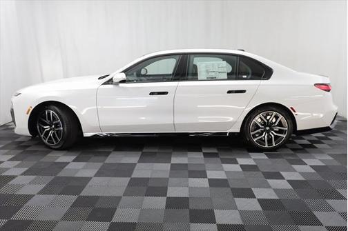 2025 BMW 760 i xDrive