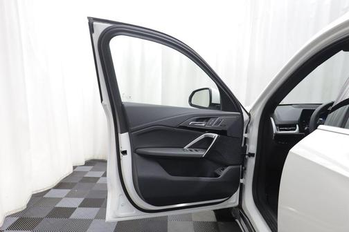 Alpine White 2026 BMW X1 xDrive28i