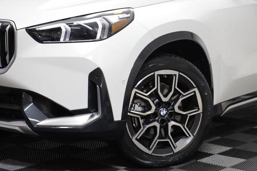 Alpine White 2026 BMW X1 xDrive28i