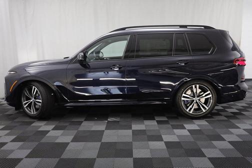 2026 BMW X7 M60i