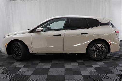 2026 BMW iX xDrive60
