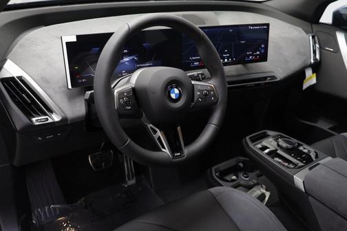 2026 BMW iX xDrive60