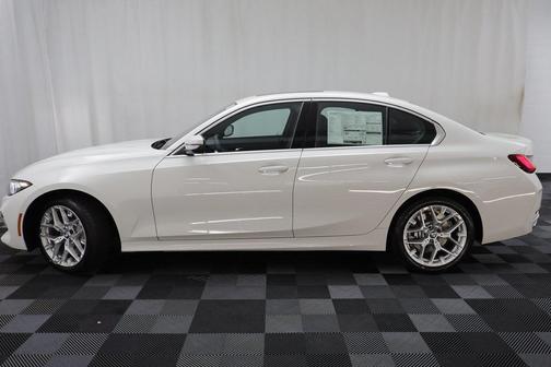 2025 BMW 330 i xDrive