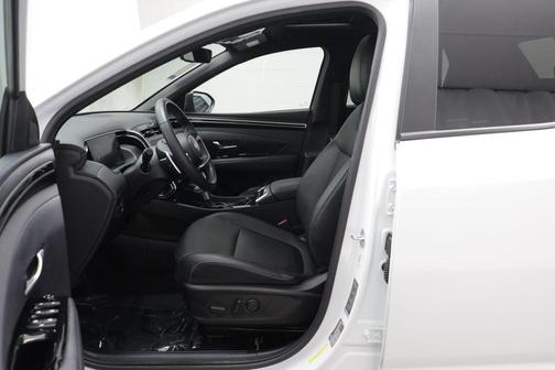 Ice White 2022 Hyundai SANTA CRUZ Limited
