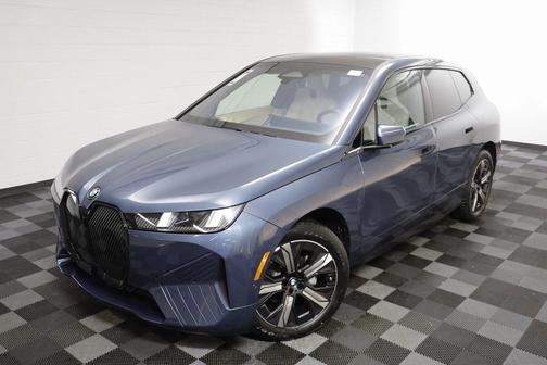2026 BMW iX xDrive60