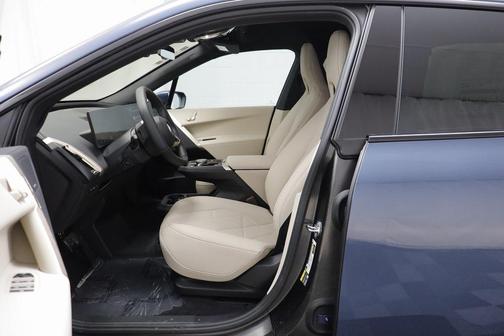 2026 BMW iX xDrive60