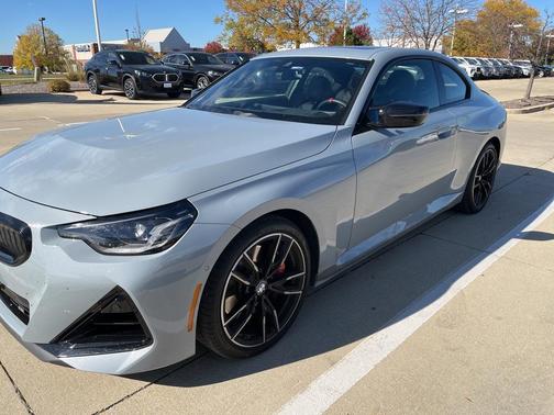 2025 BMW M240 i xDrive