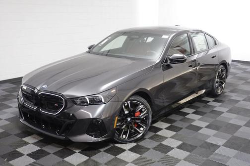 Dark Graphite Metallic 2026 BMW i5 M60